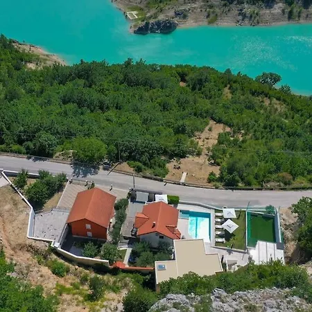 Luxury Karmen* * * * * With Pool & Spa Zone Villa Ricice (Prolozac)