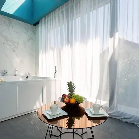 Luxury Karmen* * * * * With Pool & Spa Zone Villa