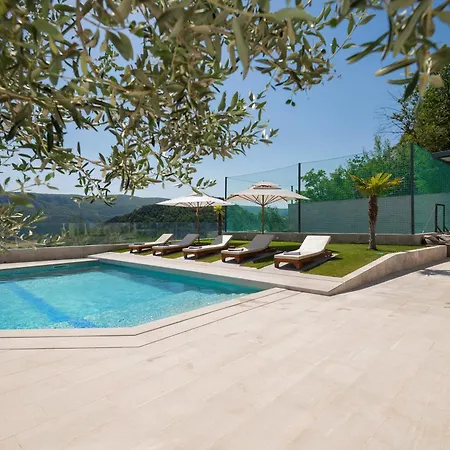 Luxury Karmen With Pool & Zone * Ricice (Prolozac)