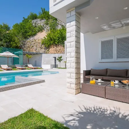 Luxury Karmen With Pool & Zone Ricice (Prolozac)