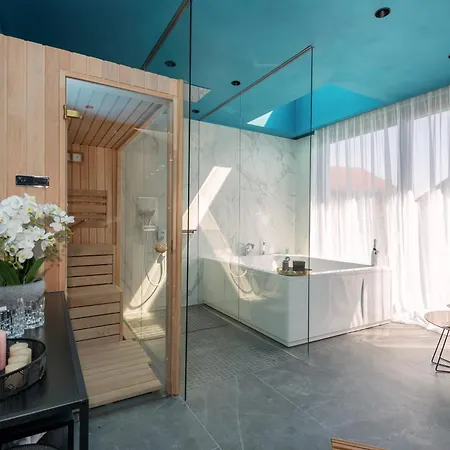 Luxury Karmen With Pool & Zone